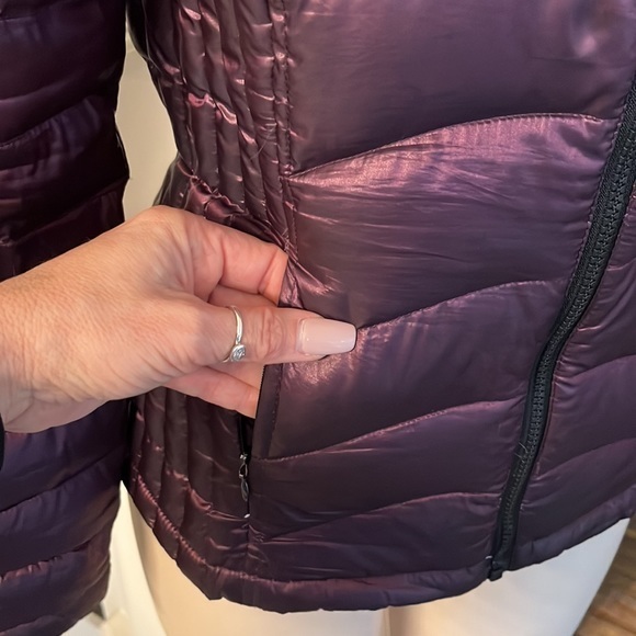 Andrew Marc Light WeightDown Small - Picture 5 of 9